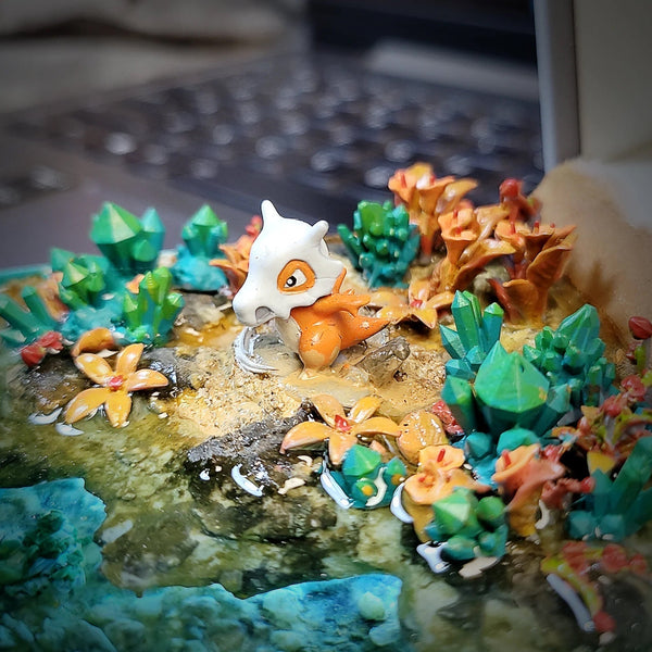 Pokemon Cubone Garagara Island Diorama Treasure Mistery Box Gift Epoxy Resin, Night Light