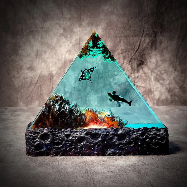 Orca Manta Ray Undersea Ocean Diorama Epoxy Resin Lamp, Night Light, Wireless Lights