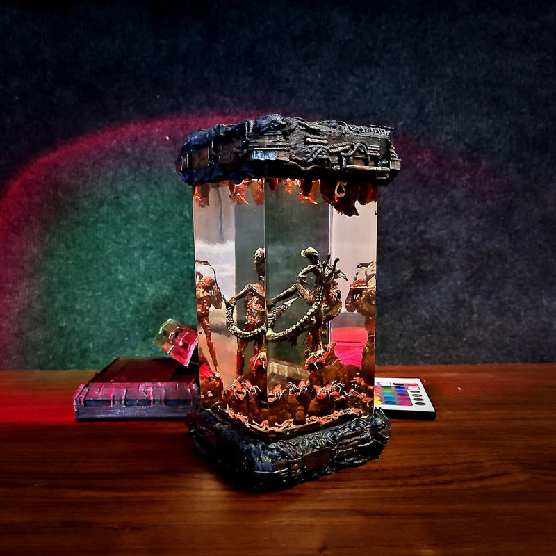 Xenomorph vs Predator Alien Space Monster Diorama Epoxy Resin Lamp, Night Light, Wireless Lights