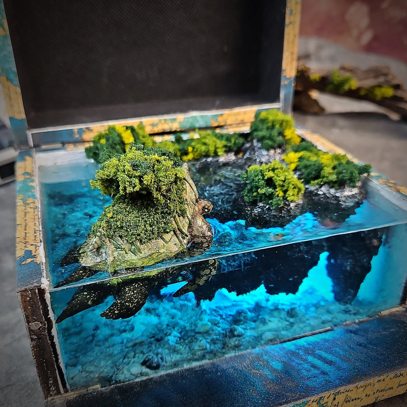 Turtle Island Beach Diorama Treasure Mistery Box Gift Epoxy Resin, Night Light