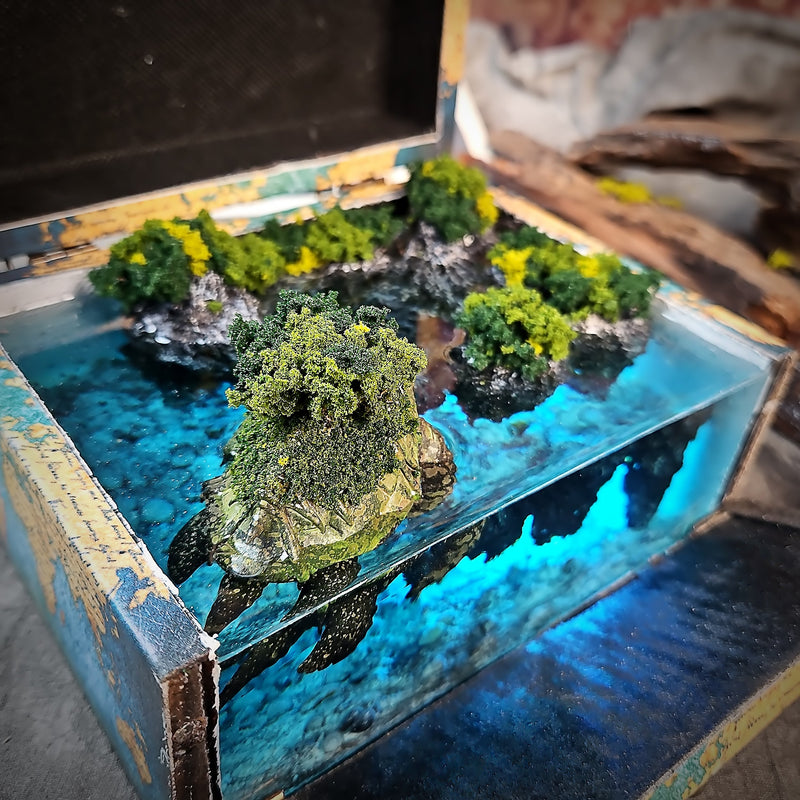 Turtle Island Beach Diorama Treasure Mistery Box Gift Epoxy Resin, Night Light